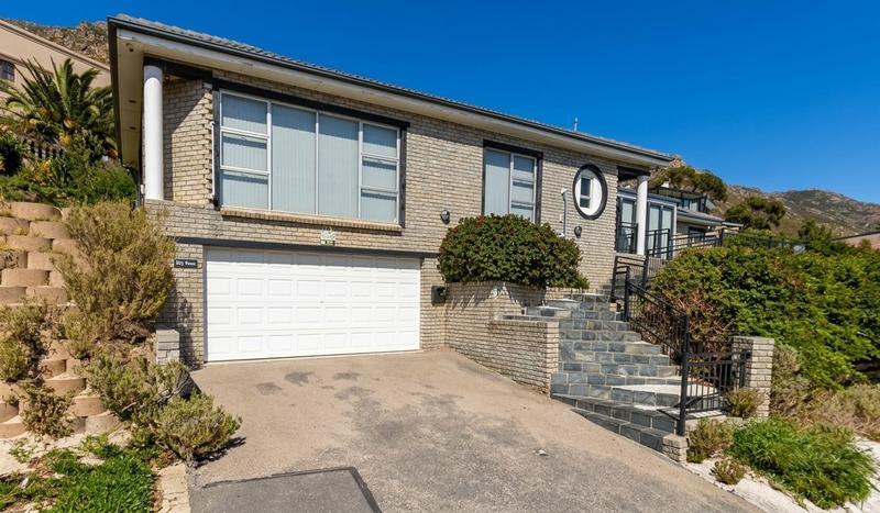 3 Bedroom Property for Sale in Gordons Bay Western Cape